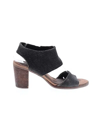 Pre-owned Toms Sandals In Black