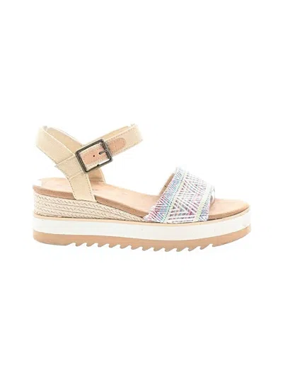 Pre-owned Toms Sandals In Brown