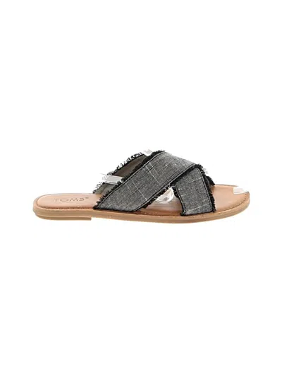 Pre-owned Toms Sandals In Gray
