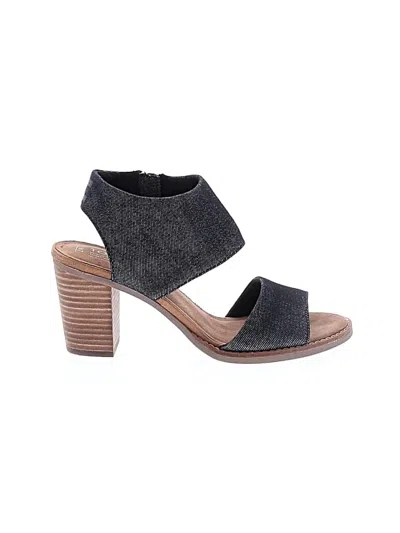 Pre-owned Toms Sandals In Gray