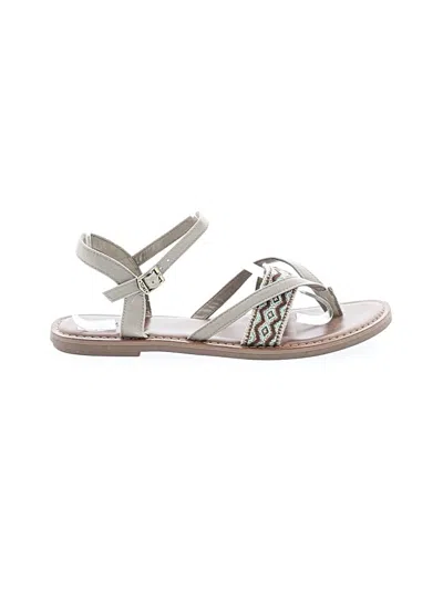 Pre-owned Toms Sandals In Ivory