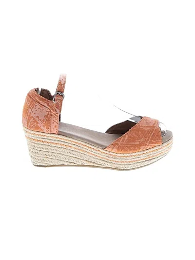 Pre-owned Toms Sandals In Orange