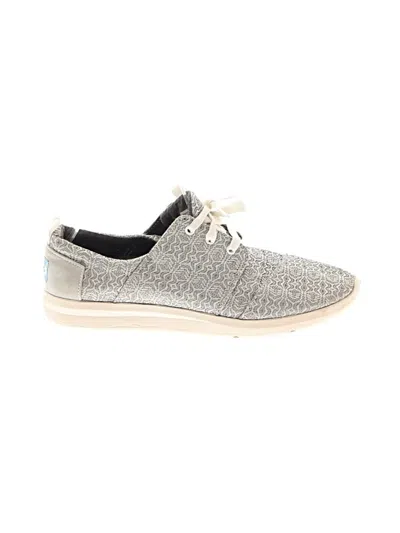 Pre-owned Toms Sneakers In Gray