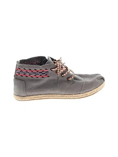 Pre-owned Toms Sneakers In Gray