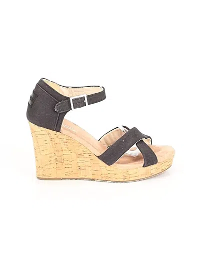 Pre-owned Toms Wedges In Black