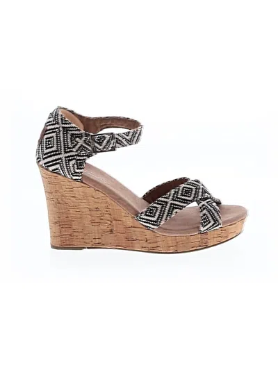 Pre-owned Toms Wedges In Black