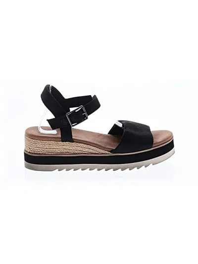 Pre-owned Toms Wedges In Black