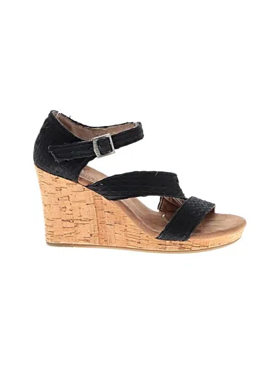 Pre-owned Toms Wedges In Black