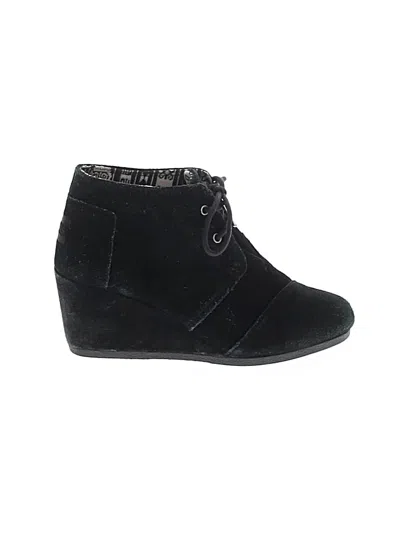 Pre-owned Toms Wedges In Black