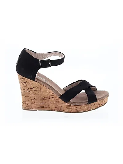 Pre-owned Toms Wedges In Black