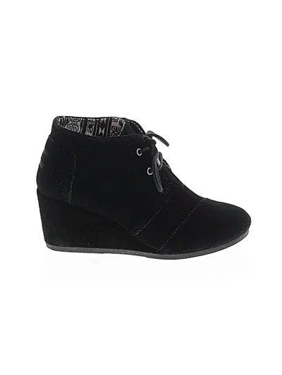Pre-owned Toms Wedges In Black
