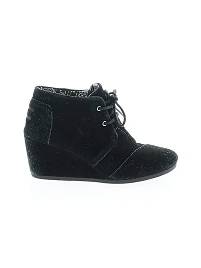 Pre-owned Toms Wedges In Black