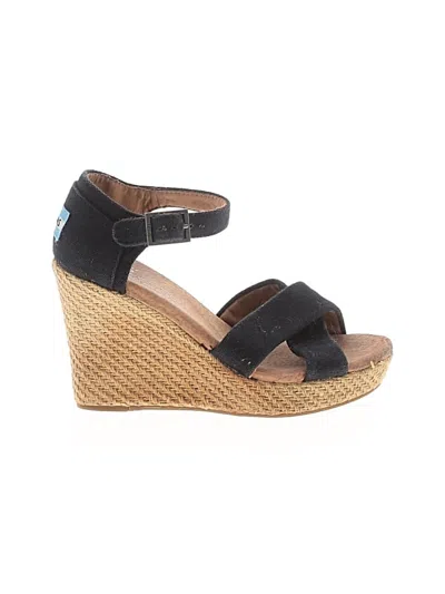 Pre-owned Toms Wedges In Black