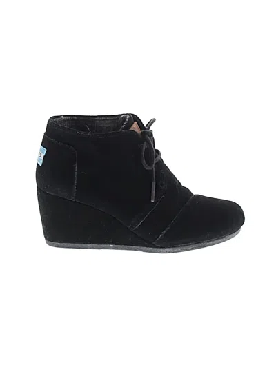 Pre-owned Toms Wedges In Black