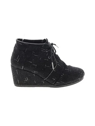 Pre-owned Toms Wedges In Black