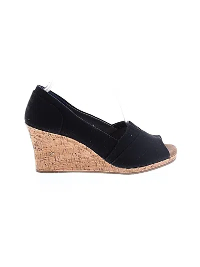 Pre-owned Toms Wedges In Black