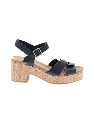 Pre-owned Toms Wedges In Black