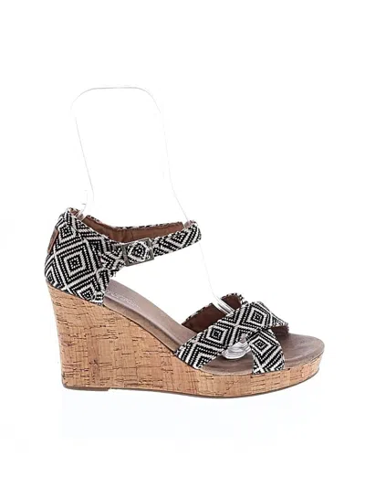 Pre-owned Toms Wedges In Black