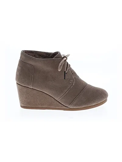 Pre-owned Toms Wedges In Brown