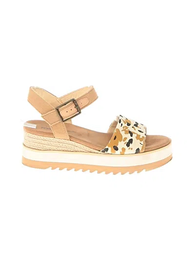 Pre-owned Toms Wedges In Brown