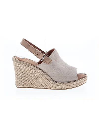 Pre-owned Toms Wedges In Brown