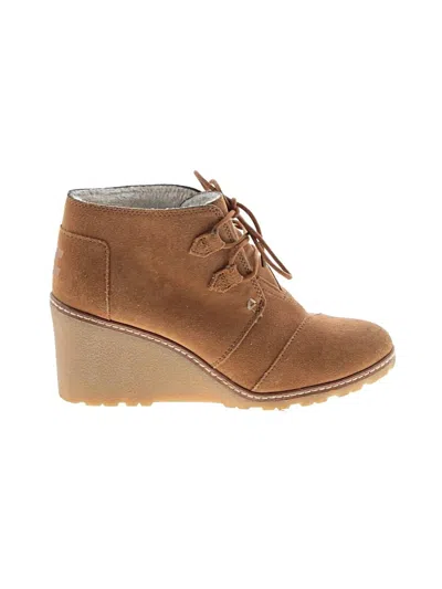 Pre-owned Toms Wedges In Brown