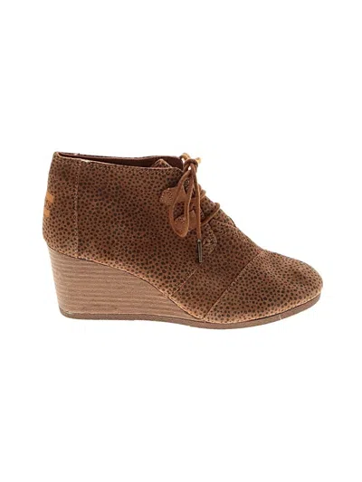 Pre-owned Toms Wedges In Brown