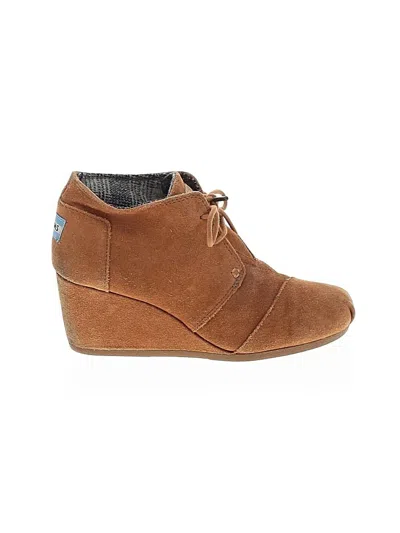 Pre-owned Toms Wedges In Brown