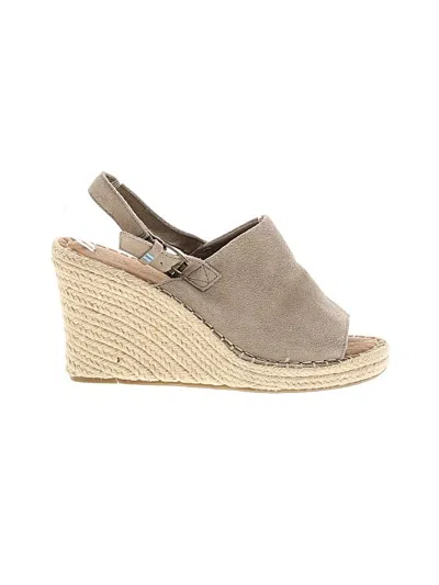 Pre-owned Toms Wedges In Gray