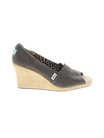 Pre-owned Toms Wedges In Gray