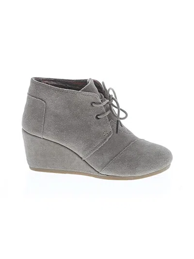Pre-owned Toms Wedges In Gray