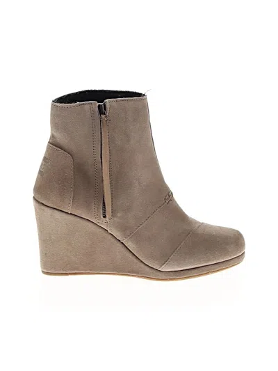 Pre-owned Toms Wedges In Gray