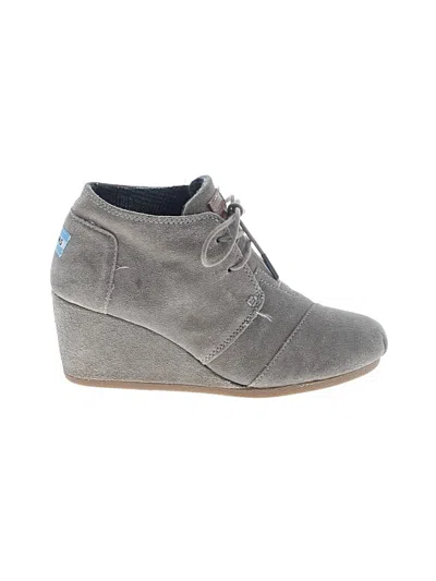 Pre-owned Toms Wedges In Gray