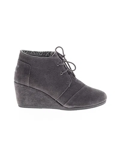 Pre-owned Toms Wedges In Gray