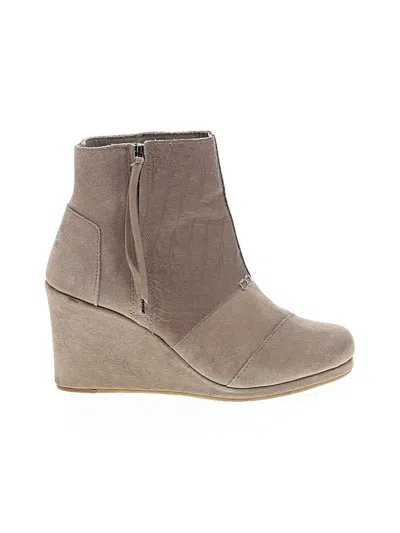 Pre-owned Toms Wedges In Gray