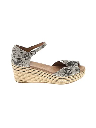 Pre-owned Toms Wedges In Gray