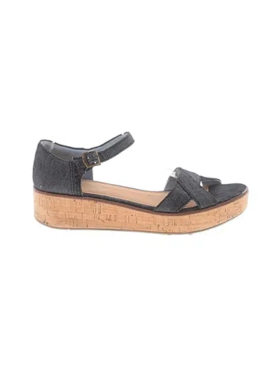Pre-owned Toms Wedges In Gray