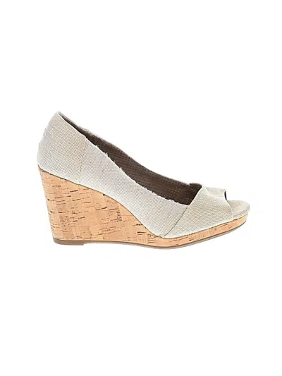 Pre-owned Toms Wedges In Ivory