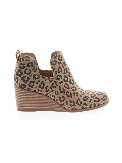 Pre-owned Toms Wedges In Tan