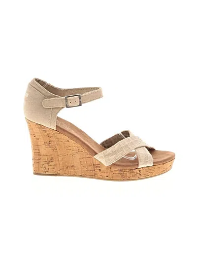 Pre-owned Toms Wedges In Tan