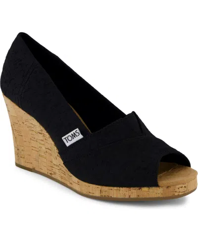 Toms Women's Slip On Wedge Sandals In Black Scattered Woven