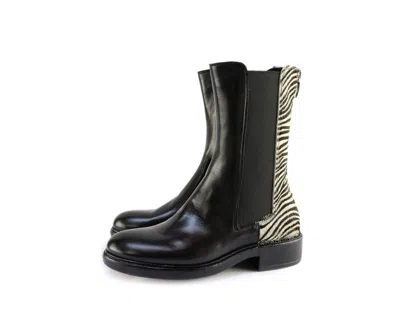 Ton Gout Chic Ankle Boots With 3.5 Cm Heel In Black