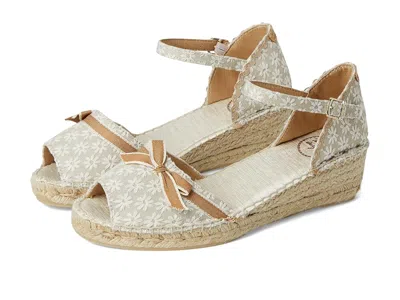 Toni Pons Diana In Sand