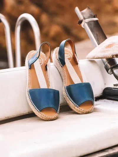 Toni Pons Flat Leather Sandal With Elastics In Blue