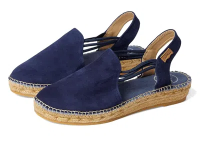 Toni Pons Nuria In Blue