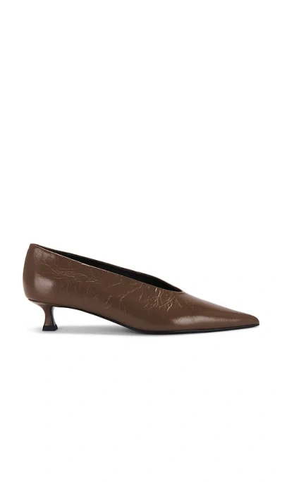 Tony Bianco Cherry Pump In Brown