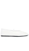 Tony Bianco Martinez Flat In White