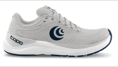 Topo Athletic Men's Ultrafly 4 Shoes In Grey/navy In Gray