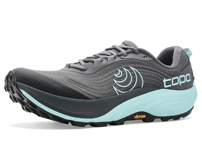 Topo Athletic Pursuit 3 In Gray
