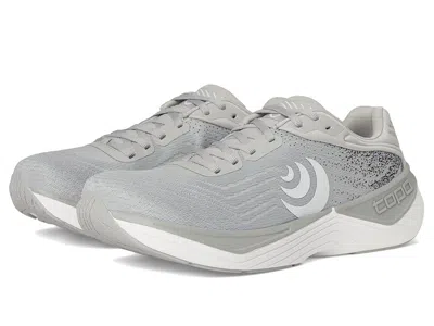 Topo Athletic Ultrafly 5